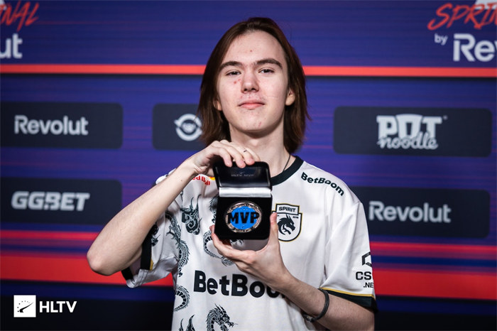 UP赛后群访教练：先进季后赛吧 能不能进世界赛就大家一起努力